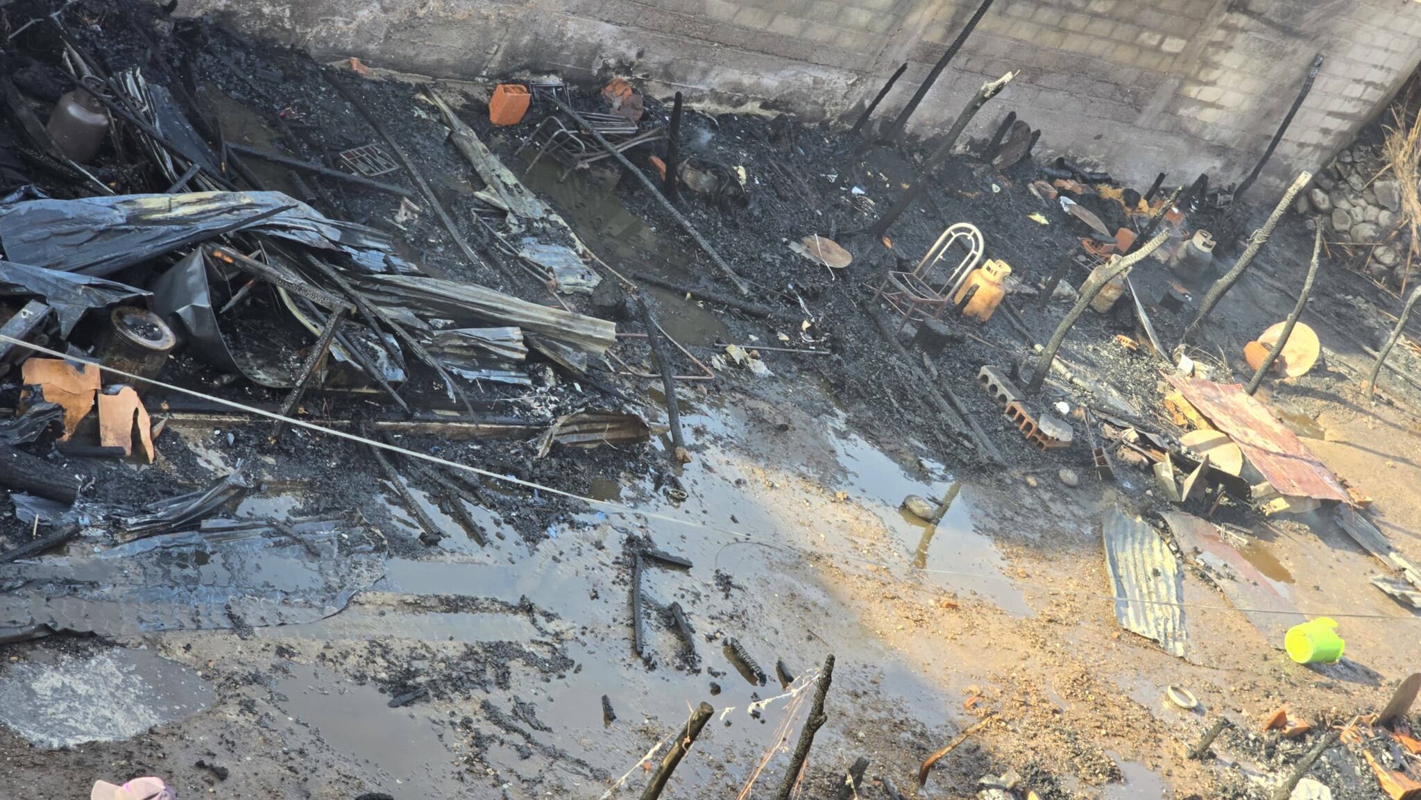 Incendio en Uraca, Castilla, deja daños materiales. Foto: Municipalidad de Uraca.