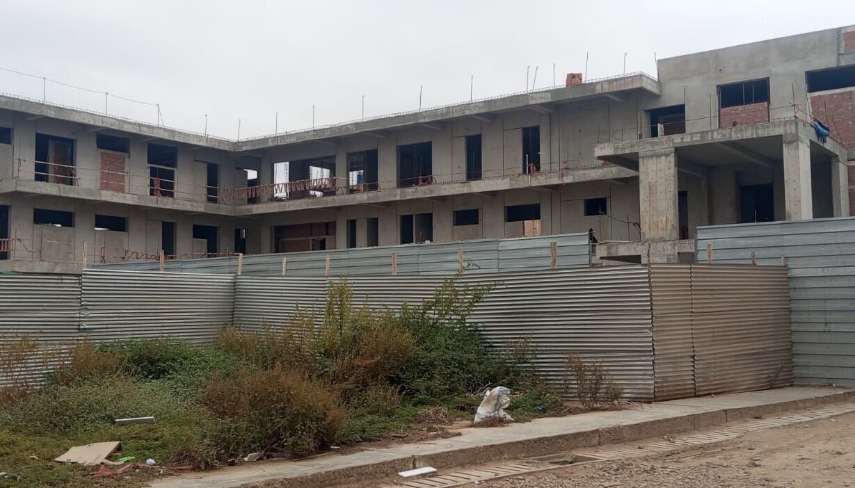Obra artística se encuentra en abandono.
