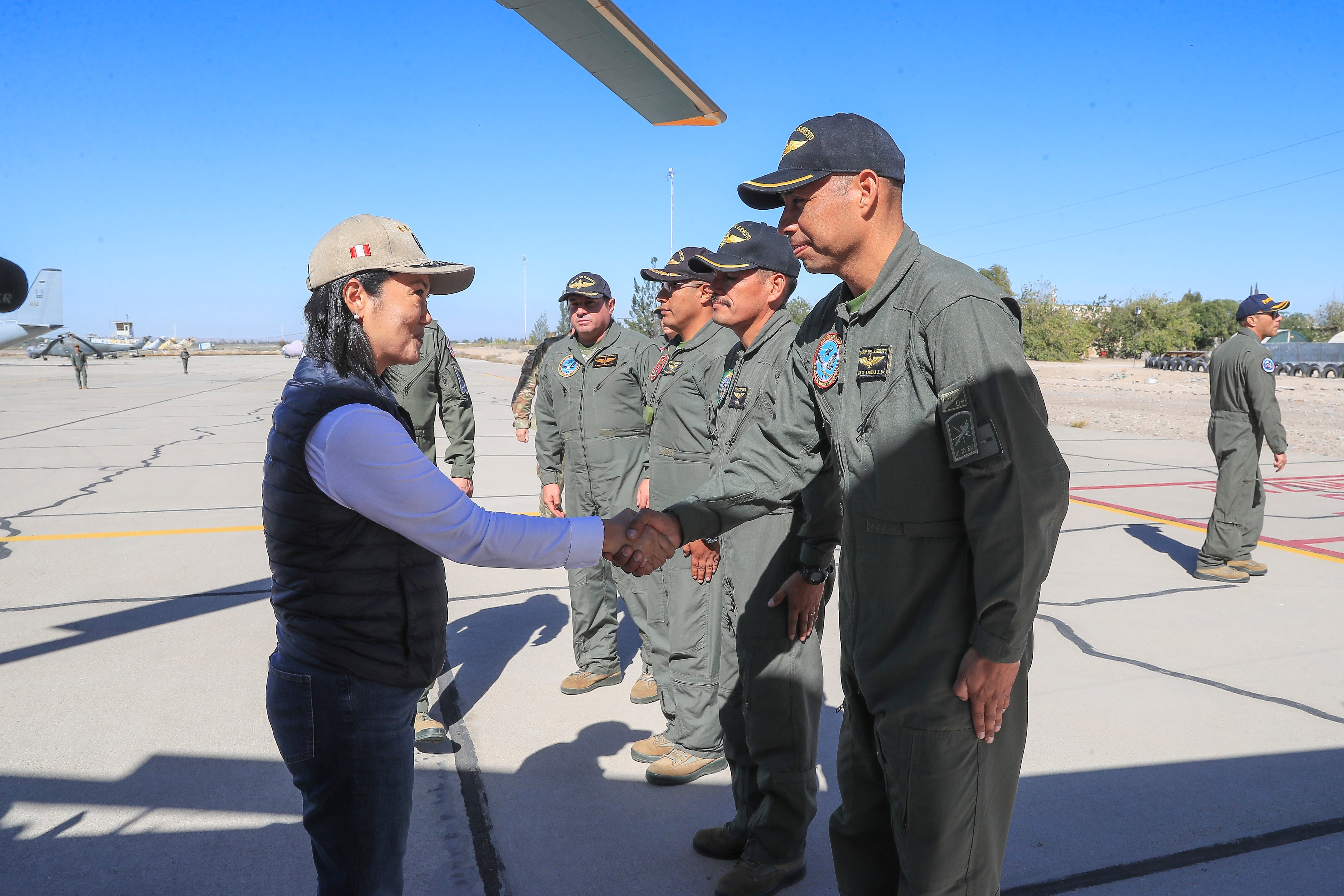 Keiko Fujimori en Arequipa para inspeccionar zonas afectas en la Panamericana Sur. Foto: Presidencia de la República.