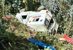 Médico serumista salva de morir tras caer ambulancia a abismo en la sierra de La Libertad