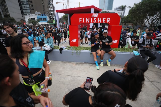 Maratón New Balance 15K Powerade by El Comercio reúne a miles de corredores en Lima (Fotos: Antonio Melgarejo/GEC)