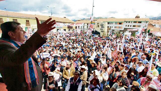Alan García pide a PPK respeto por las peruanas