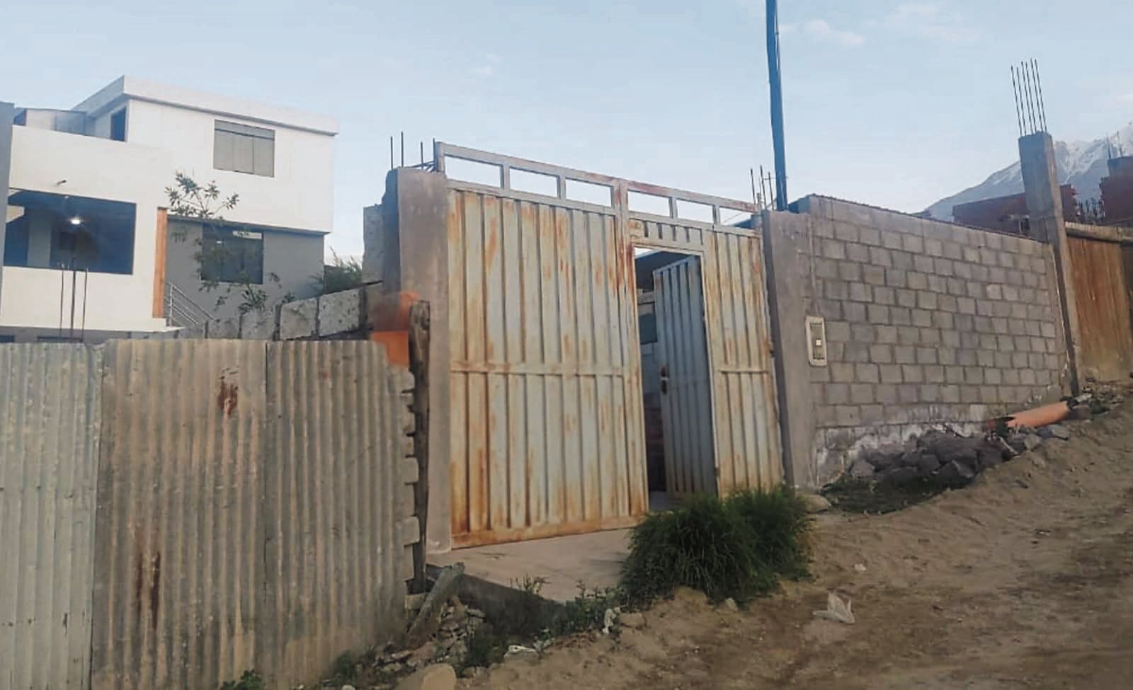 Madre entrega 50 mil soles a ladrones para evitar que se lleven a su hijo en Arequipa (Foto: GEC)