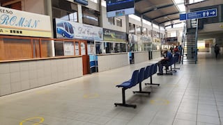 Terminal terrestre y terrapuerto abierto en día de elecciones