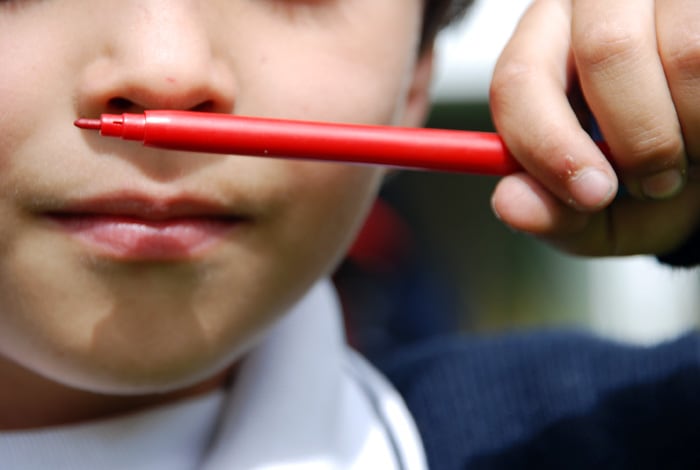 Padres de menores que consumen drogas pueden perder patria potestad