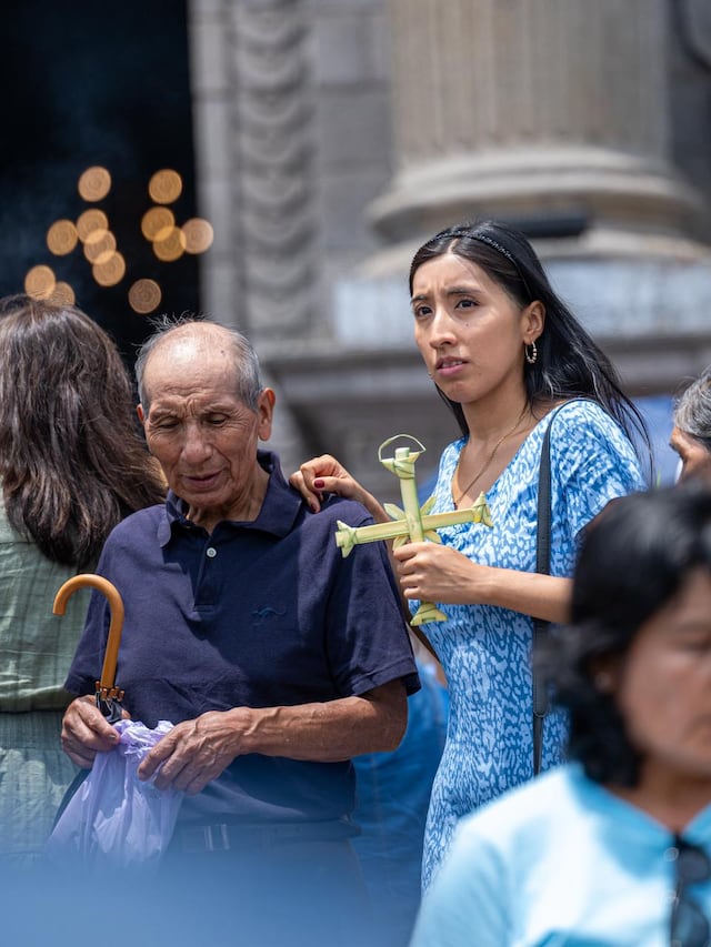 Domingo de Ramos: fieles y el Cristo Cholo recorren la Catedral y Plaza de Armas de Lima. (Fotos: Paloma del Solar/GEC)