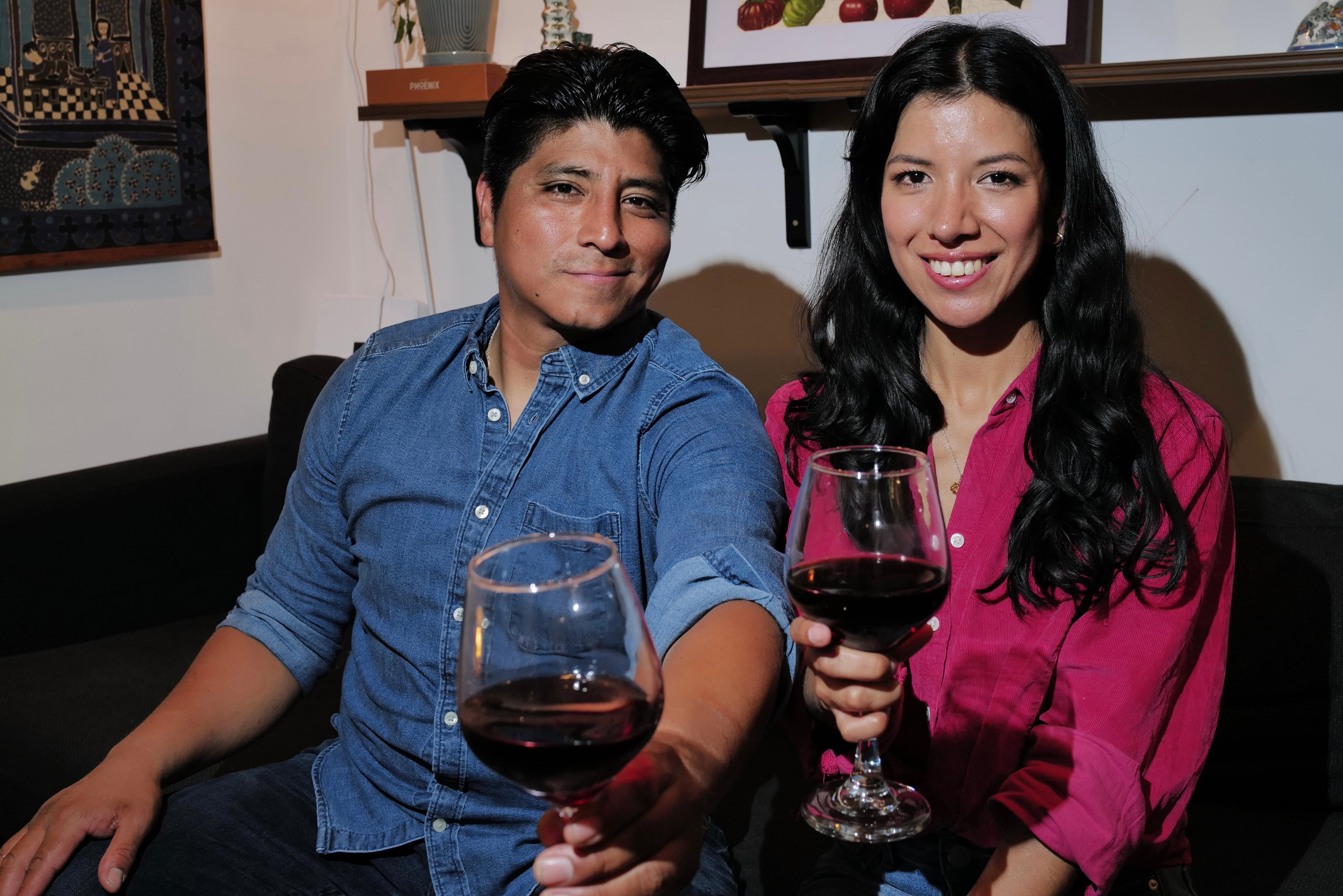 La producción, creada por Sergio Paris y Esmeralda Fern, fue estrenada en Lima y ahora inicia su recorrido internacional con una temporada en el Teatro LATEA de Manhattan, protagonizada por actores peruanos radicados en Estados Unidos.