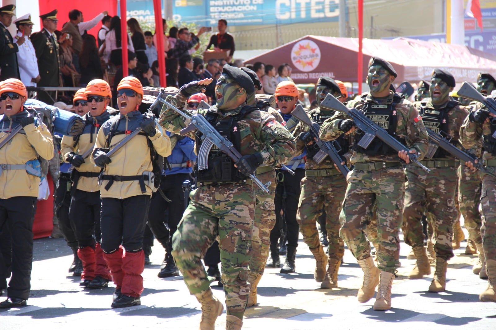 Gran Parada Cívico Militar en Arequipa por el 204.º Aniversario de la Independencia del Perú. Foto: GEC.