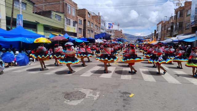 Virgen de la Candelaria: Así se vive el segundo día de celebración en Puno