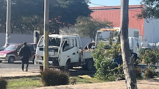 Ica: chofer huyó tras choque contra poste y dejó tres vehículos afectados en la Panamericana Sur