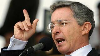 Colombia: Uribe critica el cese al fuego de las FARC tras atentado con nueve muertos