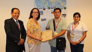 Hombre devuelve al Perú manuscritos sobre "El gran reloj de Lima" encontrados en este lugar