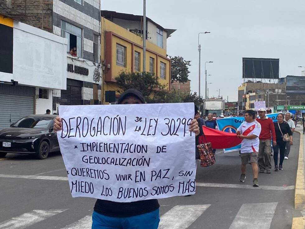 Pobladores piden ser escuchados por las autoridades ante la ola de inseguridad ciudadana.