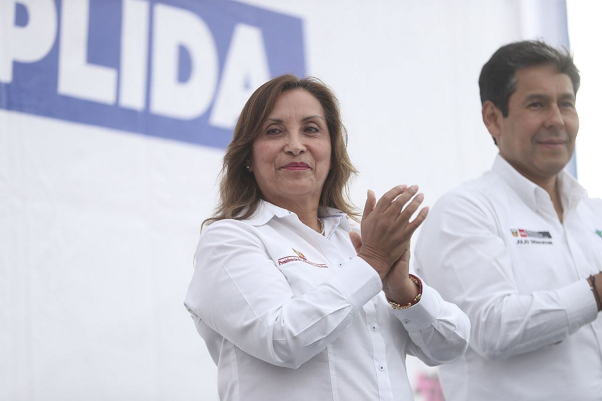 Dina Boluarte cuenta con dos nuevos funcionarios en su Despacho Presidencial. (Foto: Presidencia)