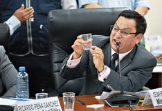 Minsa anunció compra de 120 mil frascos de suero fisiológico a laboratorio que es competencia directa de Medifarma