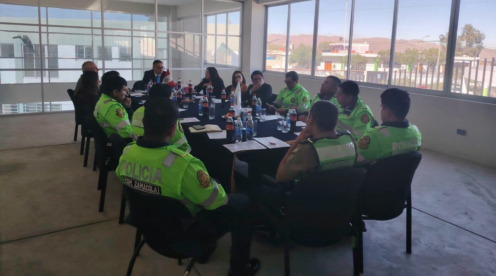 Fiscales y comisarios de Cerro Colorado acuerdan corregir fallas que retrasan las investigaciones (Foto: Ministerio Público)