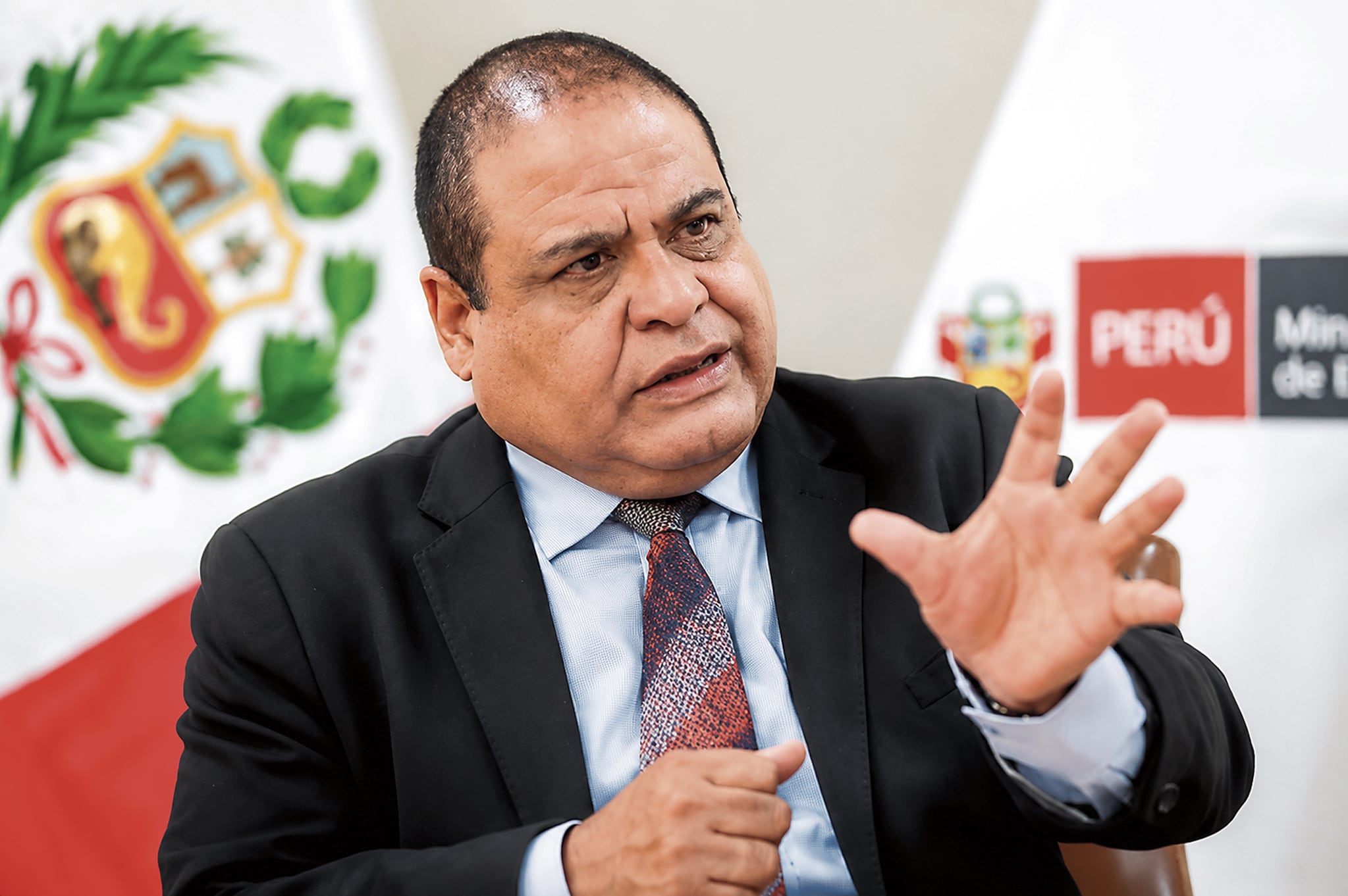 El ministro de Economía y Finanzas, Rodolfo Acuña, no sustentó técnicamente en la Comisión de Presupuesto si el Estado tendrá capacidad de seguir financiando sus obligaciones.