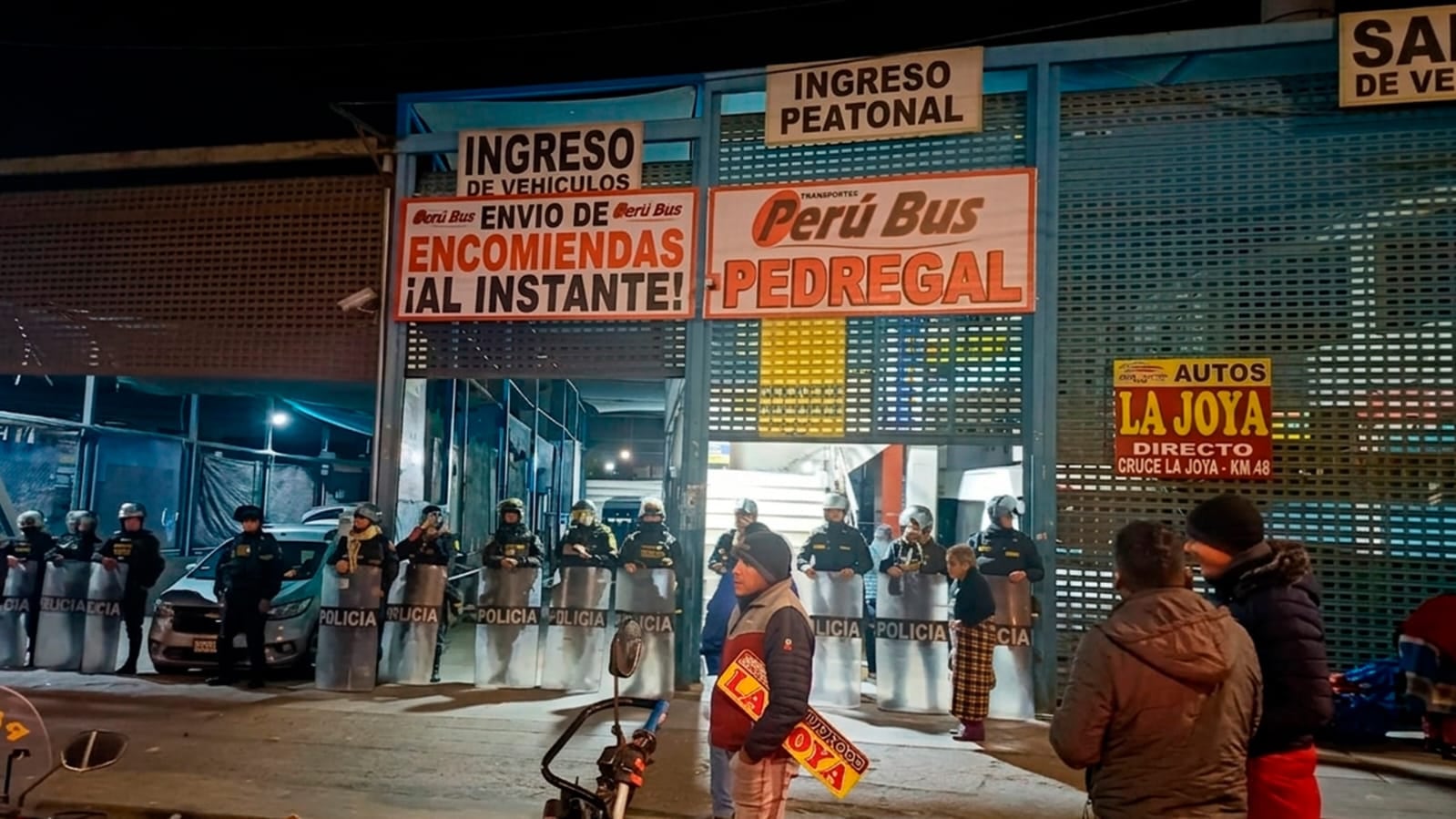 Clausuran terminal informal en José Luis Bustamante y Rivero de Arequipa. (Foto: Sutran)