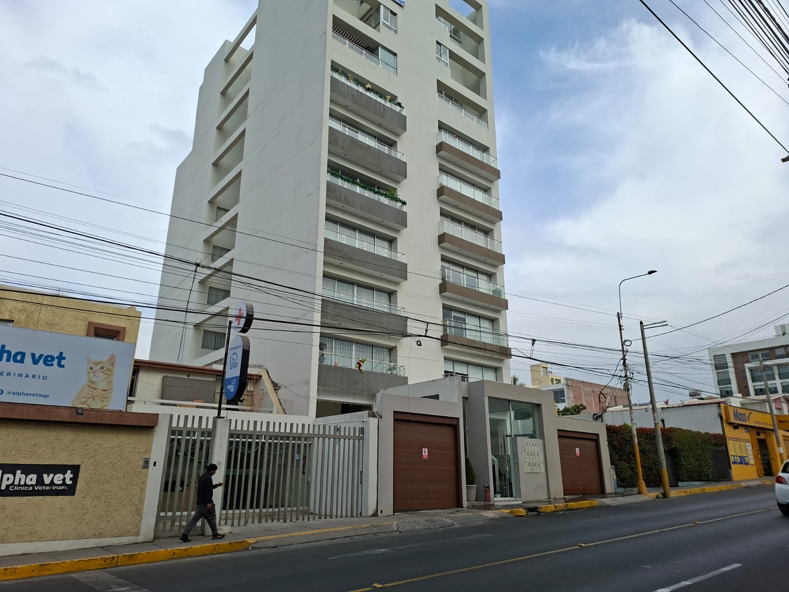 Ladrones se llevan 200 mil soles entre joyas y dinero en efectivo. (Foto: GEC)