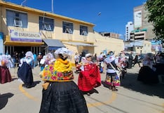 Huancayo: Bailan frente al servicio de emergencia del hospital El Carmen