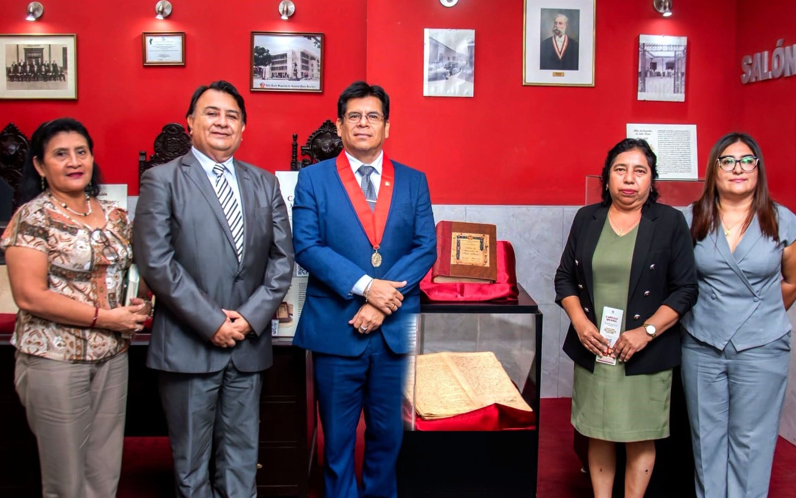 Dirección Desconcentrada de Cultura le entrega reconocimiento.