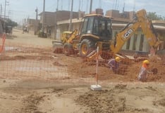 Piura: Rotura de una red inunda de agua una avenida en Sullana