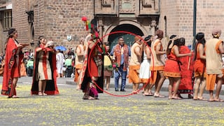 Alcalde de Nasca irrumpe en escenificación del Inti Raymi en la Plaza Mayor de Cusco y genera indignación (FOTOS)