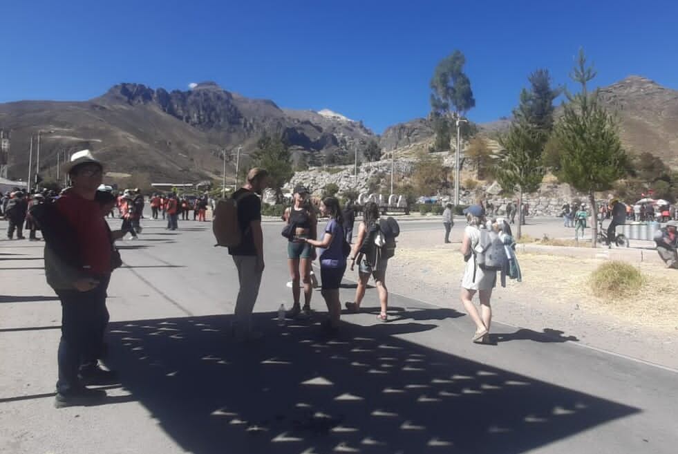 Visitantes varados por protestas en el Colca. Foto: Cortesía.