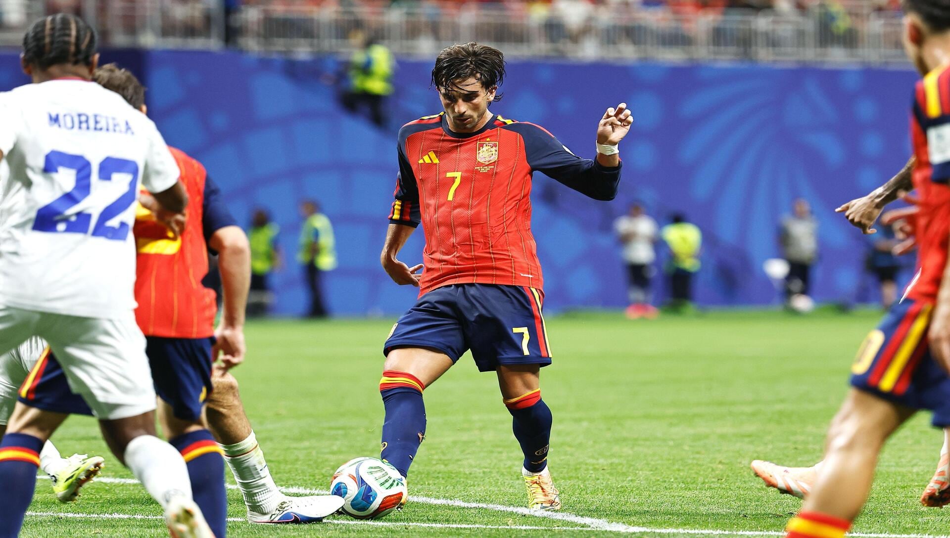 <p>Los campeones de Europa buscarán su primer triunfo del Mundial en el España vs Arabia Saudita (Crédito: Alamy Stock Photo) </p>