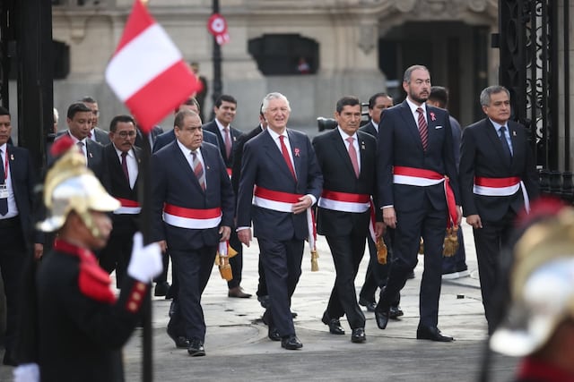 José María Balcázar salió de Palacio de Gobierno rumbo a la Catedral de Lima para participar en la misa y tedeum por Fiestas Patrias.