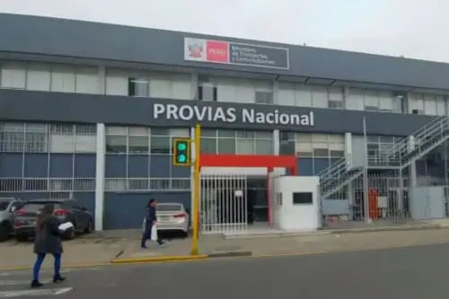 Provías Nacional bajo cuestionamiento por desembolsos millonarios. Foto: Difusión.