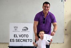 Daniel Noboa vota acompañado de su familia y esperará en su casa resultado de elección en Ecuador