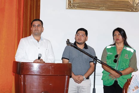 Trujillo le cede tres compactadoras a El Porvenir