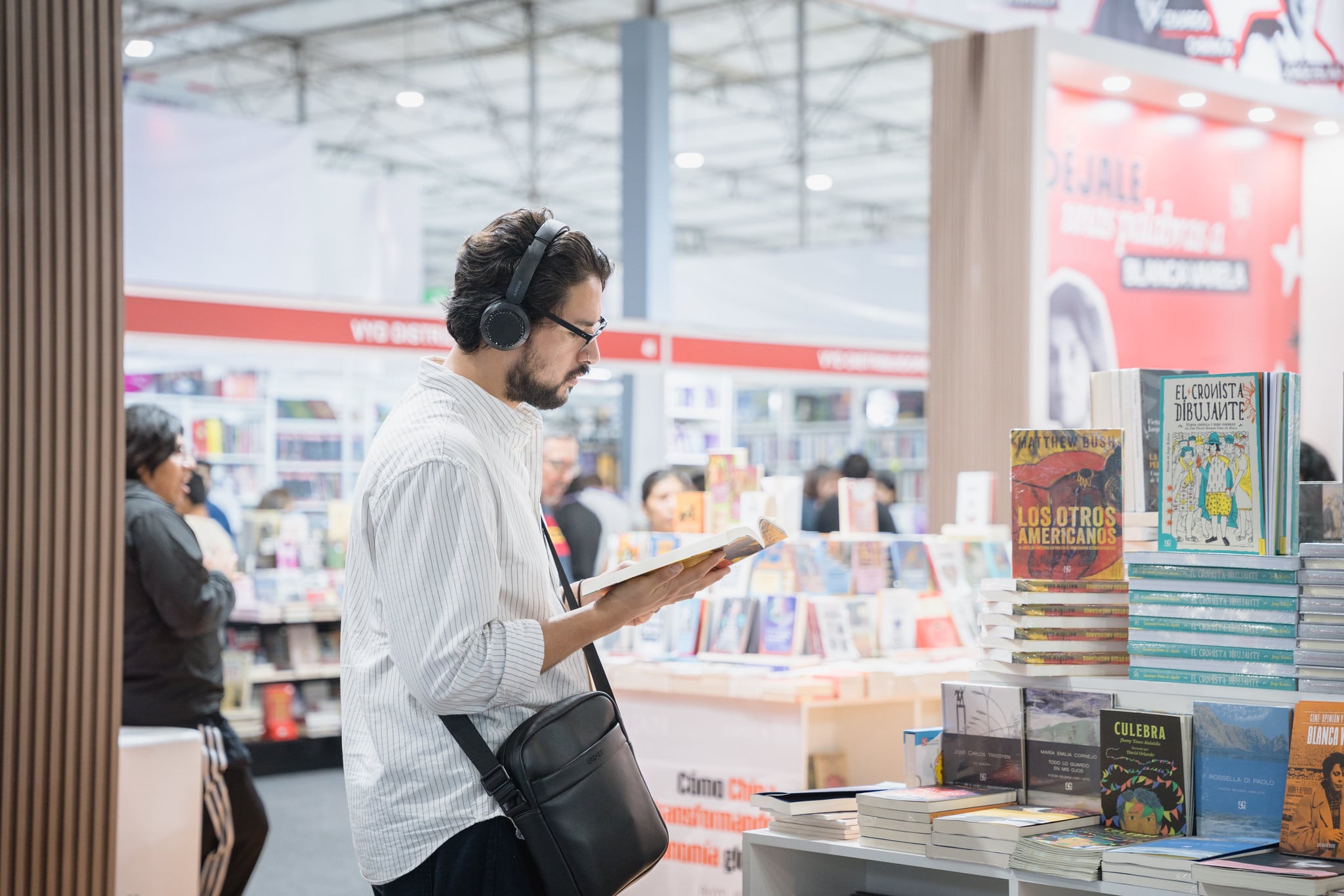 Como País Invitado de Honor, Ecuador lleva a la Feria Internacional del Libro de Lima una selección de documentales y una película de ficción que acercan al público a la riqueza cultural y social de ese país.