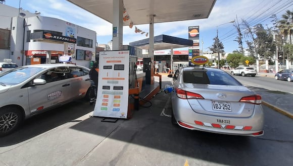 Correo recorrió varios grifos de Arequipa para conocer los precios de los combustibles. (Foto: Yorch Huamaní)