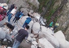 Huancavelica: chofer muere en accidente y 20 se salvan en incendio