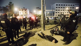 Detienen a tres sospechosos armados tras persecución policial en Comas