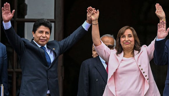 Dina Boluarte asumió el poder el 7 de diciembre de 2022, luego de que Pedro Castillo fuera vacado por el Congreso tras dar un golpe de Estado.