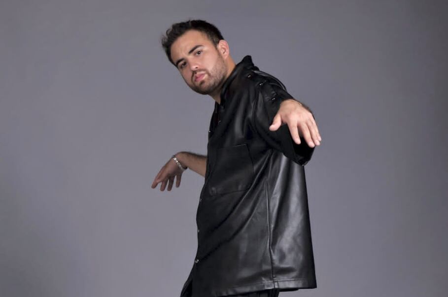 Tema se posiciona en plataformas como Spotify, Apple Music en todo el país.