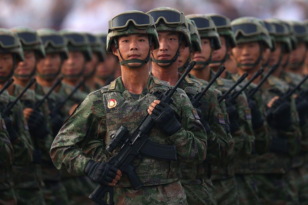 La publicación cita documentos clasificados de servicios de inteligencia europeos y señala que la cooperación militar entre Moscú y Pekín se habría intensificado desde finales de 2025.