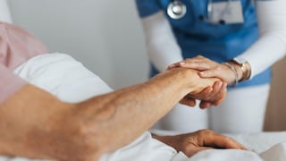La historia de la enfermera peruana que convirtió la empatía en una forma de sanar