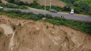 Crecida del rio Piura pone en riesgo el servicio eléctrico en Tambogrande