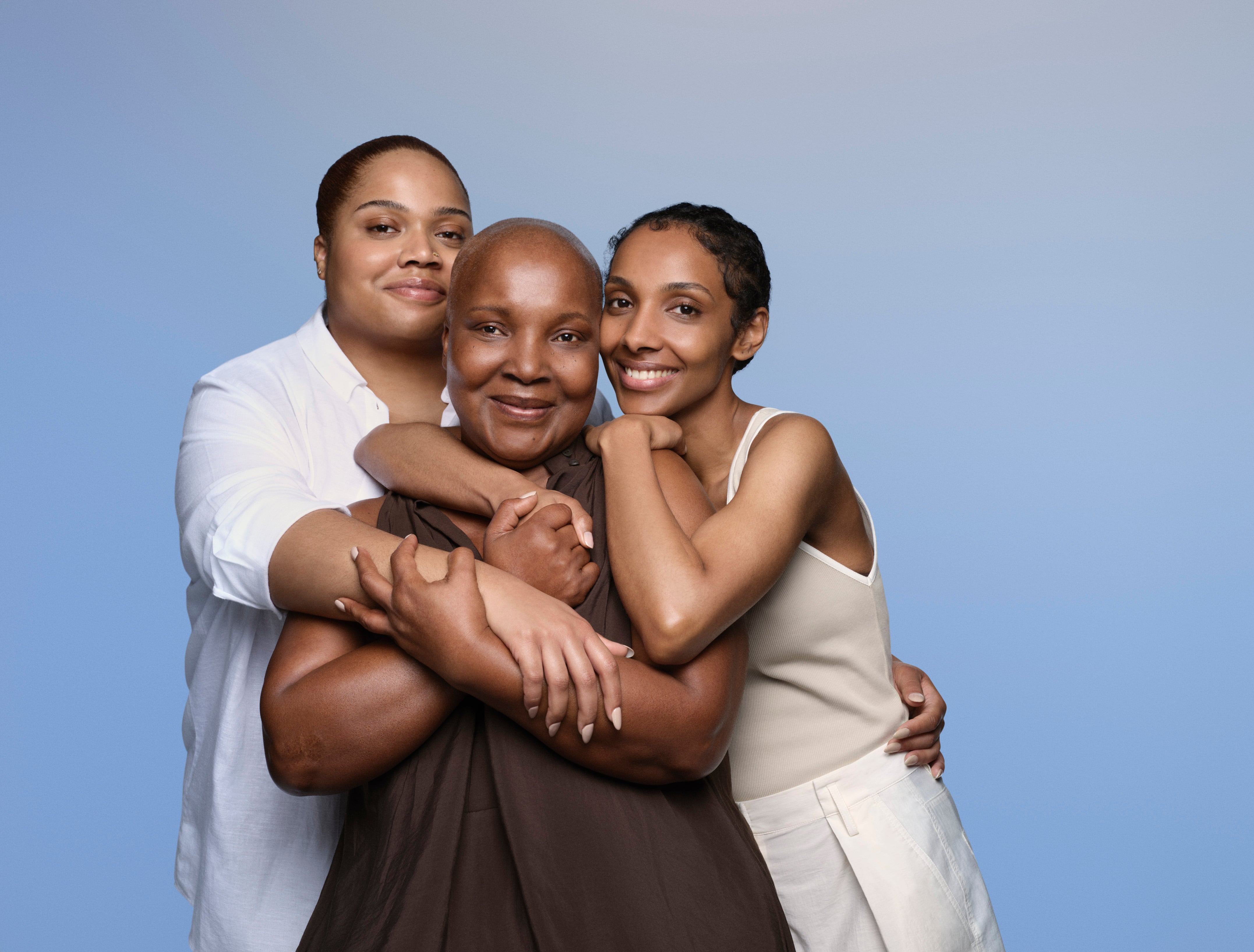 Más de 7.600 mujeres accedieron a servicios de diagnóstico de cáncer de mama en 17 regiones del Perú durante los primeros siete meses de 2026. Especialista explica cómo reconocer las señales de alerta y proteger la piel durante el tratamiento.
