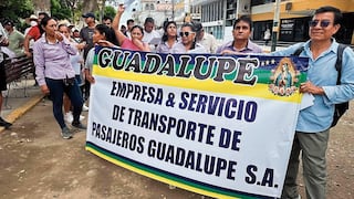 Transportistas protestan por la invasión de rutas en Piura