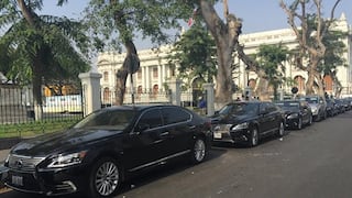 Ministros de Estado aparecen en lujosos automóviles Lexus