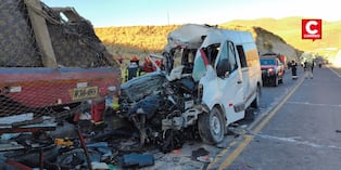 Sube a 13 los fallecidos tras choque de minivan con tráiler en la carretera Cusco - Arequipa. Foto: Diario Correo.