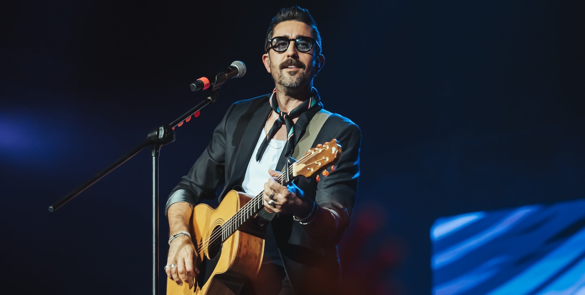 Álex Ubago trae su gira ‘¿Qué pides tú?’ para celebrar con su público peruano el aniversario de su debut como artista. Los conciertos serán el viernes 7 de agosto en el Teatro Fénix de Arequipa y el sábado 8 de agosto en el Centro de Convenciones Scencia de La Molina.