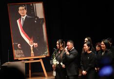 Misa de cuerpo presente de Alberto Fujimori en el Teatro Nacional con la presencia de su familia y políticos (GALERÍA)