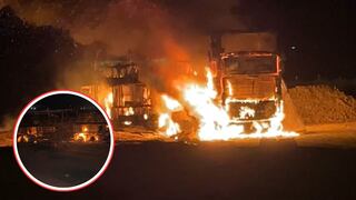 La Libertad: Bus arde en llamas y queda reducido a cenizas