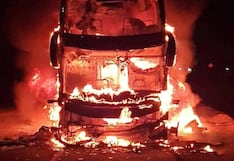 Piura: Pasajeros se salvan de morir tras incendio de bus de Cavassa